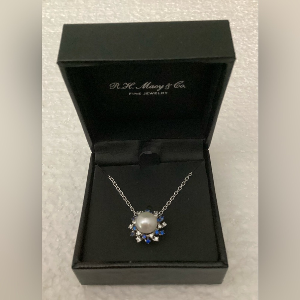 R.H. Macy’s & Co Silver Pearl Pendant Necklace with Blue Accents